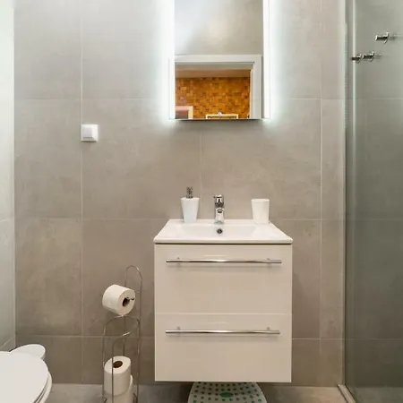 Everysky Emilii Plater 18