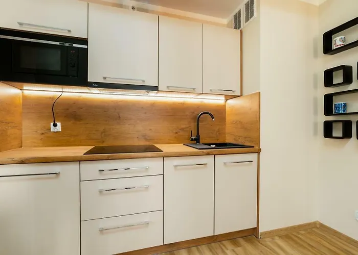 Everysky - Emilii Plater 18-18a * 卡尔帕奇