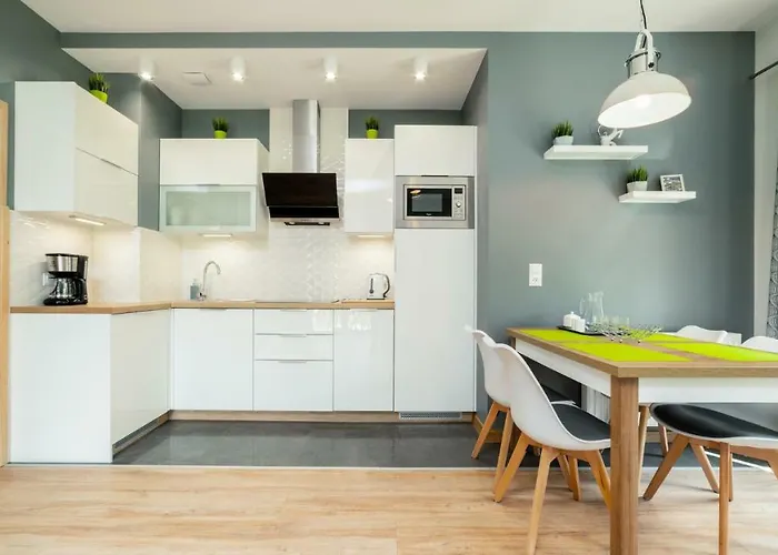 Everysky - Emilii Plater 18-18a 卡尔帕奇